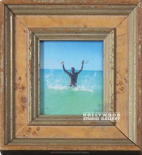 6X6 TABLETOP GUY JUMPING OUT OF WTR