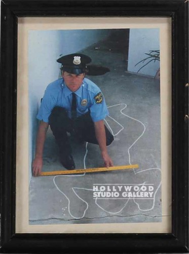 8x6 Stnding Frme/ Cop/Chalk Outline