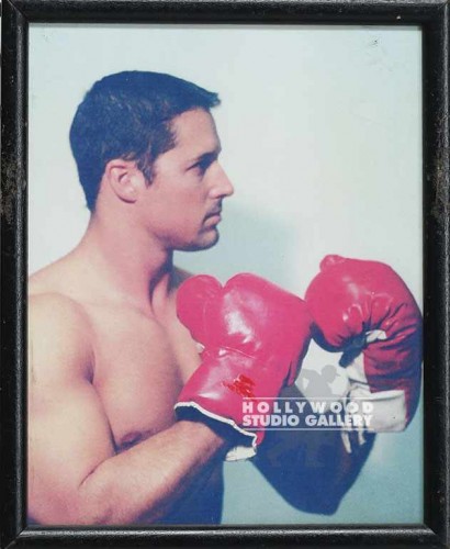 11X9 BOXER GUY PROFILE/RED GLOVES