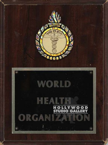 12X9 WORLD HEALTH ORG.  PLAUQE