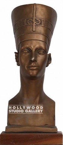 17" QUEEN NEFERTITI STATUE
