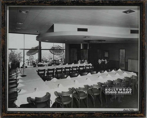 9x11 B/W Restaurant Interior