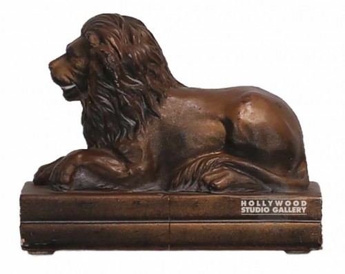 3x8 Lion Bookend