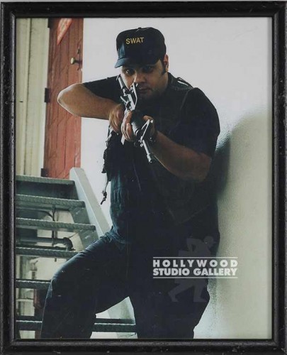 8X10" SWAT OFFICER ON STAIRS