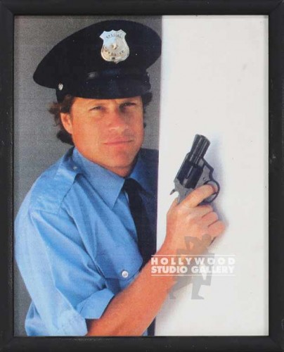 10X8 OFFICER WITH GUN DRAWN