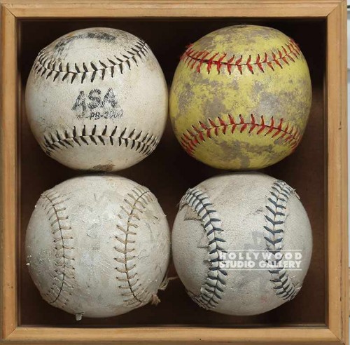 8X8 FOUR BASEBALLS IN WOODEN BO