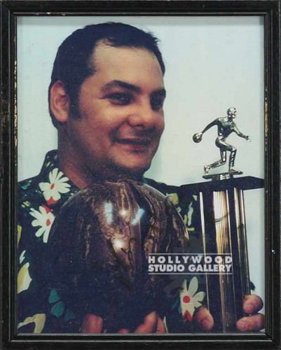 8X10 WILLIE/TROPHY/BOWLINGBALL