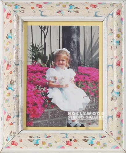9x7 TABLETOP LIL GIRL WHITE DRESS