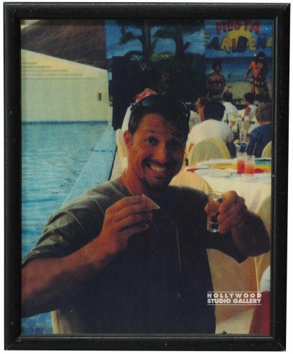 11x9 GEOFF WITH DRINK