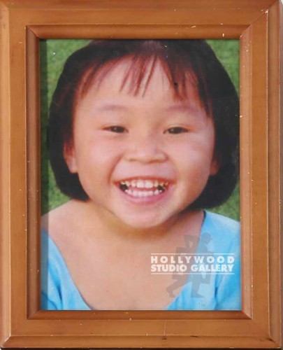 9X7 TABLETOP ASIAN LIL GIRL