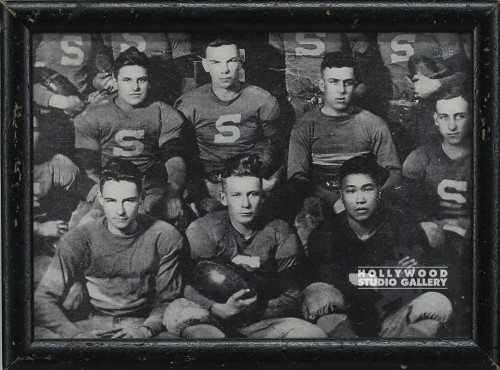 5X7 B/W FOOTBALL TEAM PHOTO