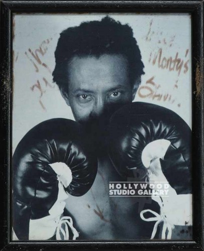 11X9 B/W BOXING PHOTO BLCK GLOVES