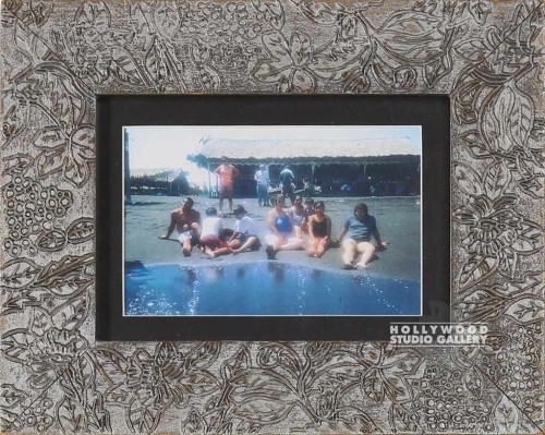 8X10 TABLETOP PEOPLE BLK SAND BEACH