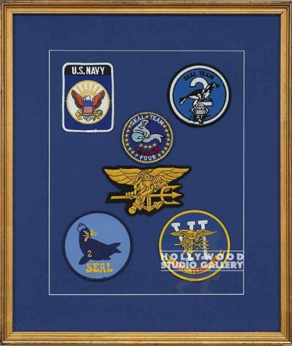 20X17 6 NAVY PATCHES/GOLD FRAME