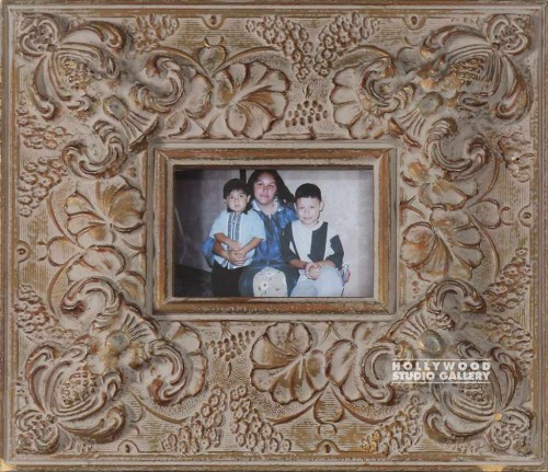 11X10 TABLETOP KARLA W 2 KIDS