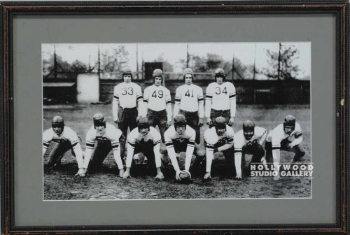 11x16 B/W FOOTBALL TEAM PHOTO