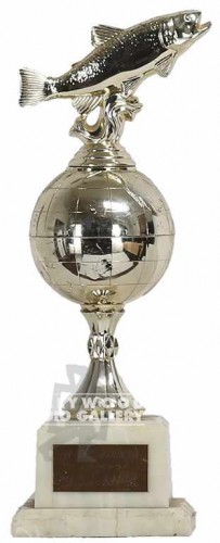12" FISHING TROPHY/GLOBE