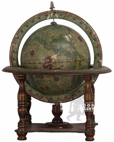 6x8 Globe W/ Wood Stand