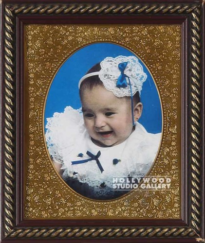 9X8 TABLETOP LIL GIRL W BLUE BOW