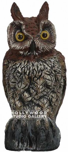 16" TALL PLASTIC OWL