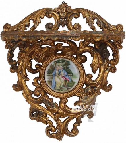 13x12x6 3-D/GOLD ORNATE/PLASTIC/WALL SHELF