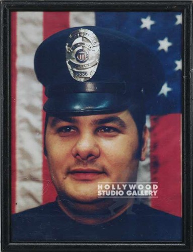 11X16COLOR PHOTO WILLIE COP