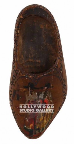 7x3"SMALL DUTCH SHOE LEFT