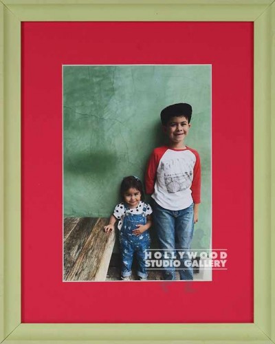 HGW 16x12 Lil Girl & Boy/Red Mat/Green Frame
