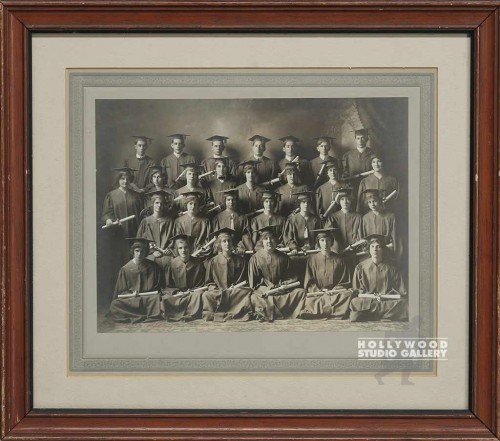14x15 Graduating Group Photo Brwn