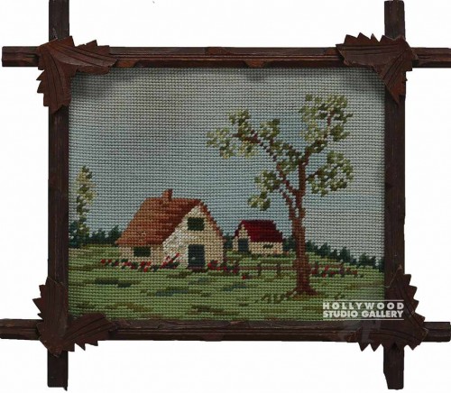 13X15 ANTQ.CRISSCROSS-HOUSE NEEDLEP